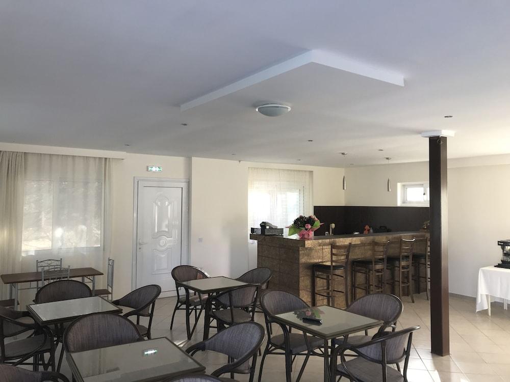 Ai Helis Resort Свороната Екстер'єр фото