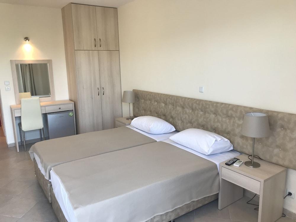 Ai Helis Resort Свороната Екстер'єр фото