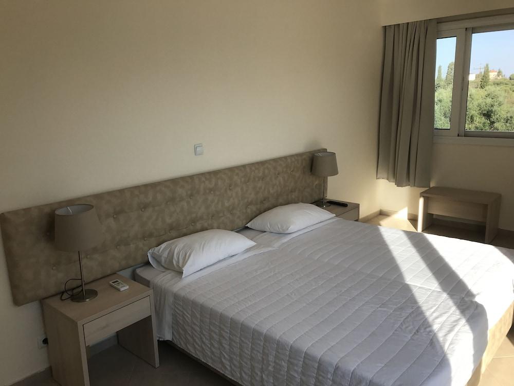 Ai Helis Resort Свороната Екстер'єр фото