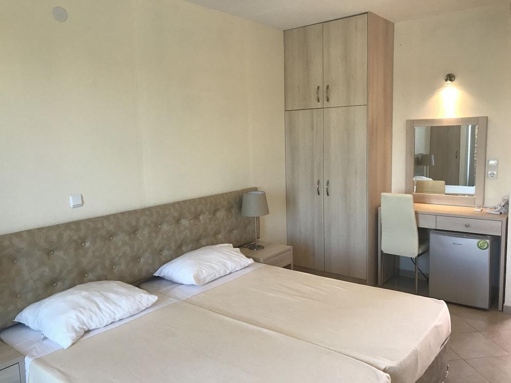 Ai Helis Resort Свороната Екстер'єр фото