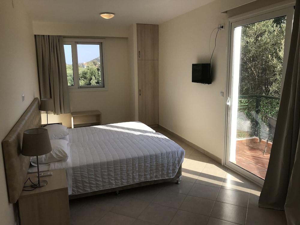 Ai Helis Resort Свороната Екстер'єр фото